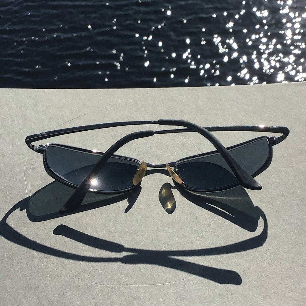 Ray-Ban Vintage Black Metal Full-rim Frame Sunglasses Made in Italy - Picture 2 of 12